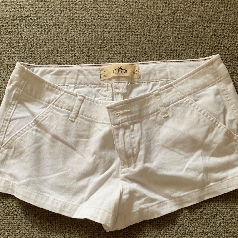 HOLLISTER Women’s Shorts